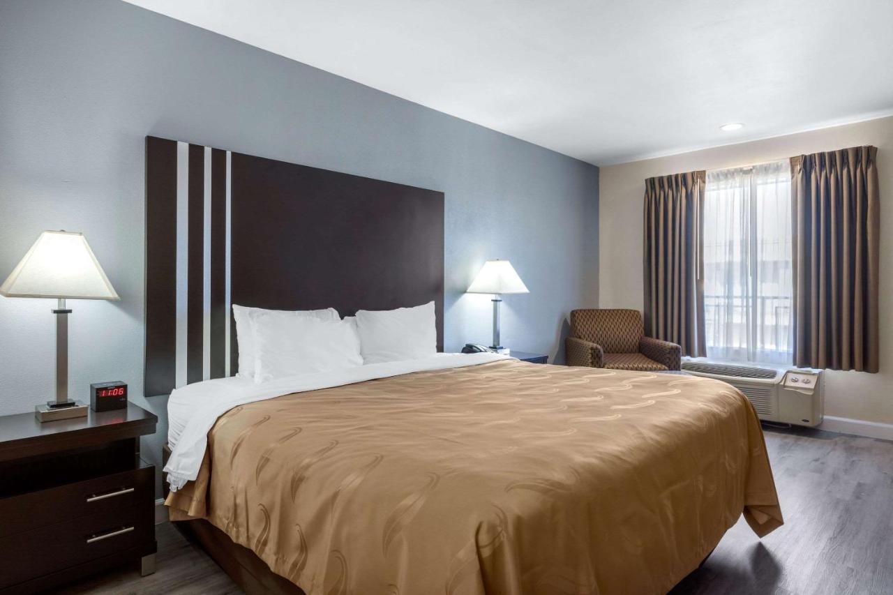 Quality Inn & Suites Huntington Beach Eksteriør billede
