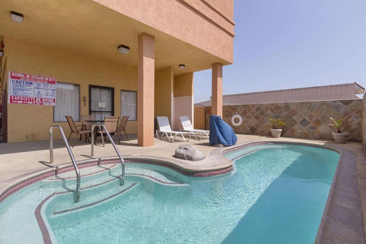 Quality Inn & Suites Huntington Beach Eksteriør billede