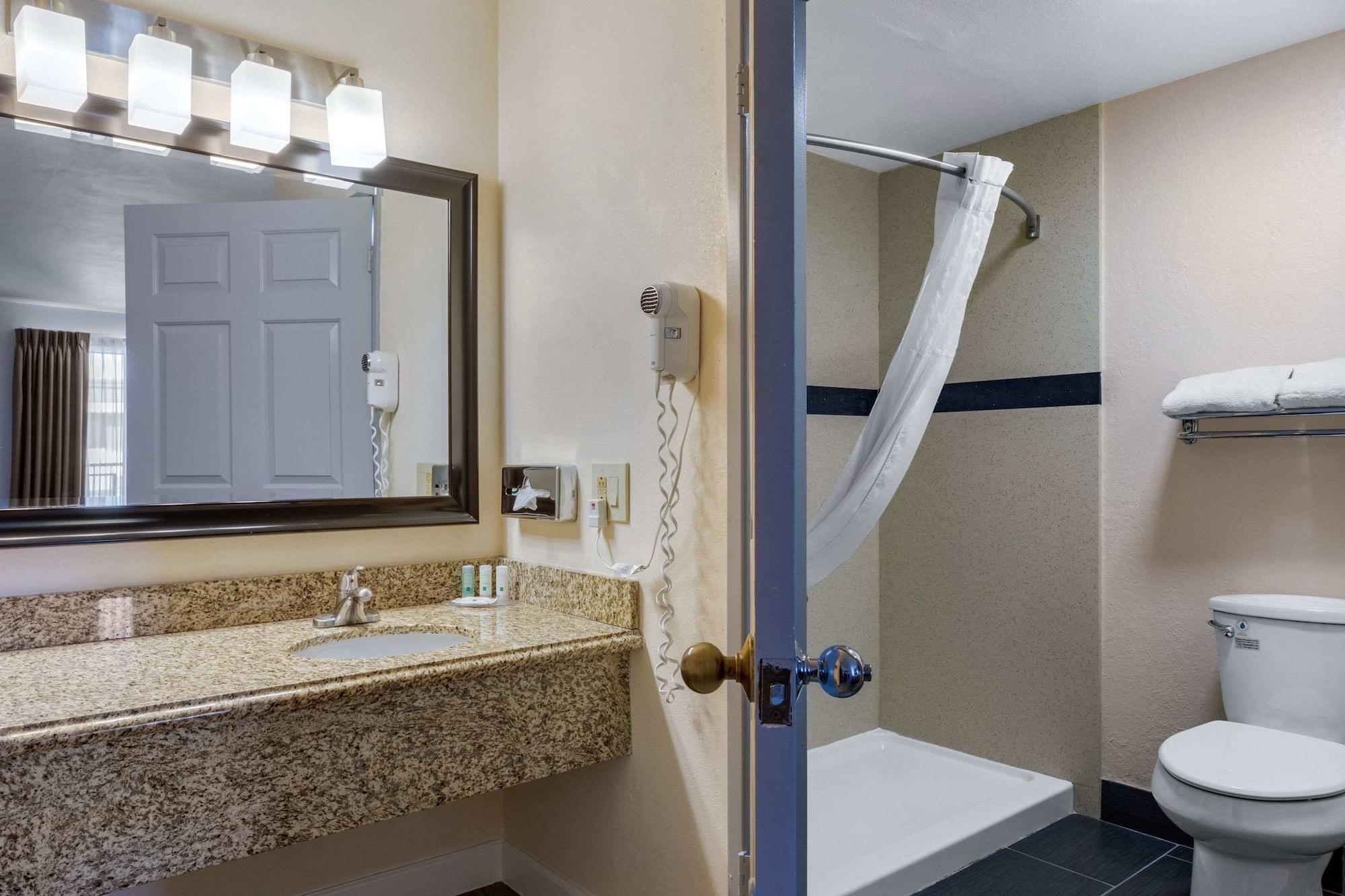 Quality Inn & Suites Huntington Beach Eksteriør billede