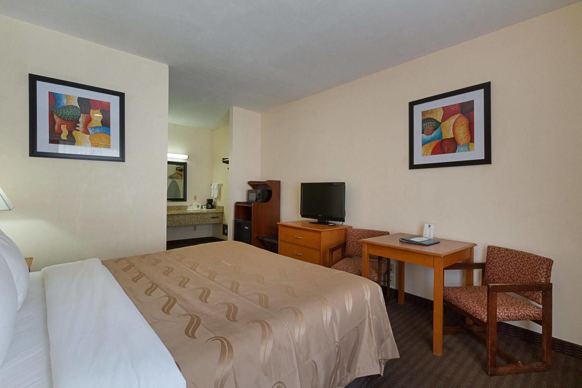 Quality Inn & Suites Huntington Beach Eksteriør billede