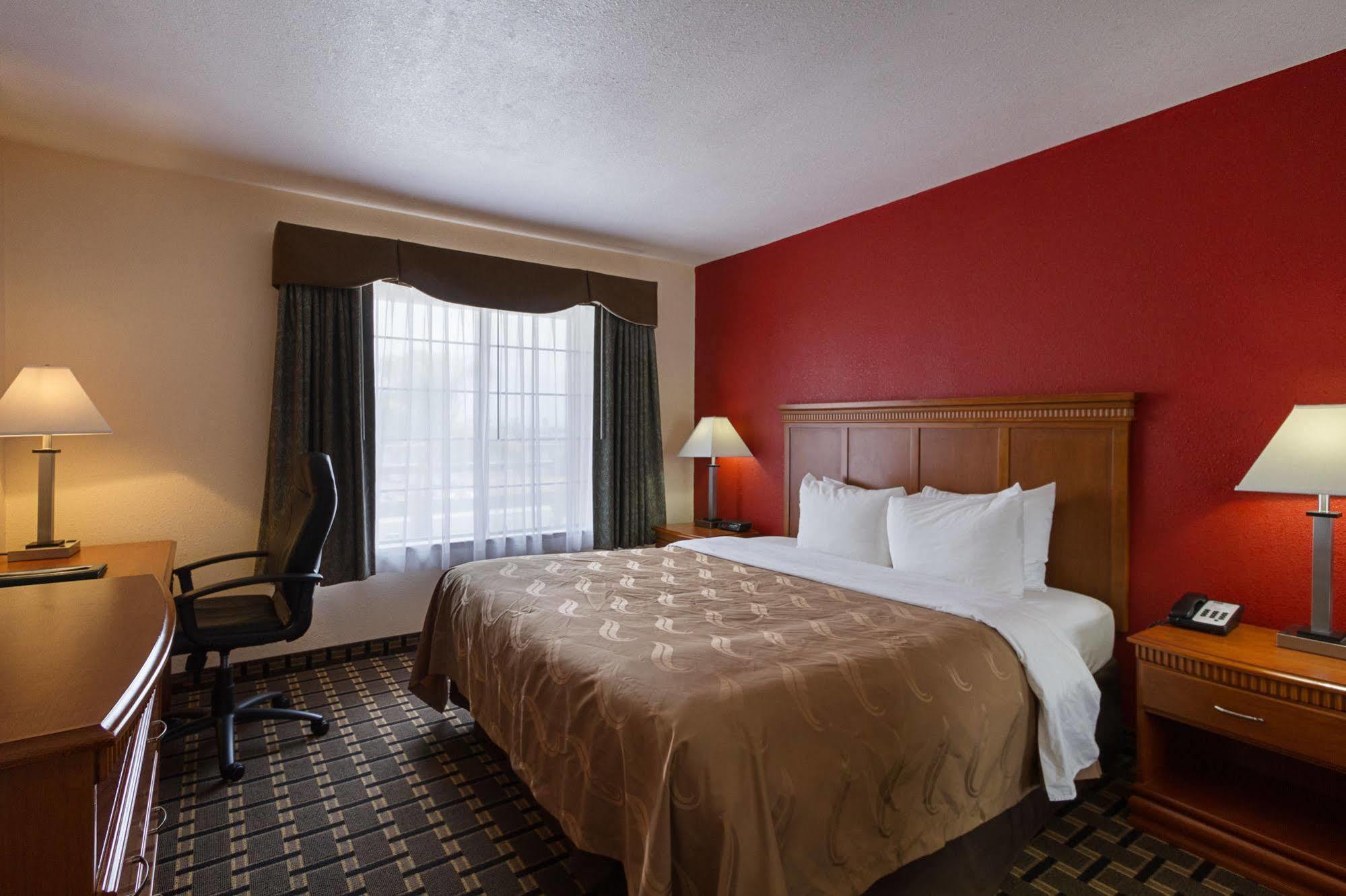 Quality Inn & Suites Huntington Beach Eksteriør billede