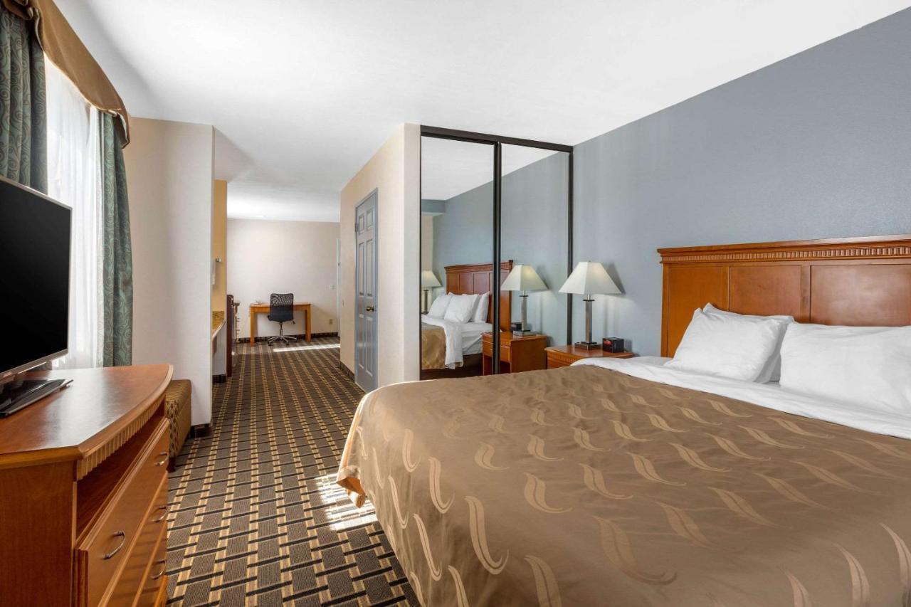 Quality Inn & Suites Huntington Beach Eksteriør billede