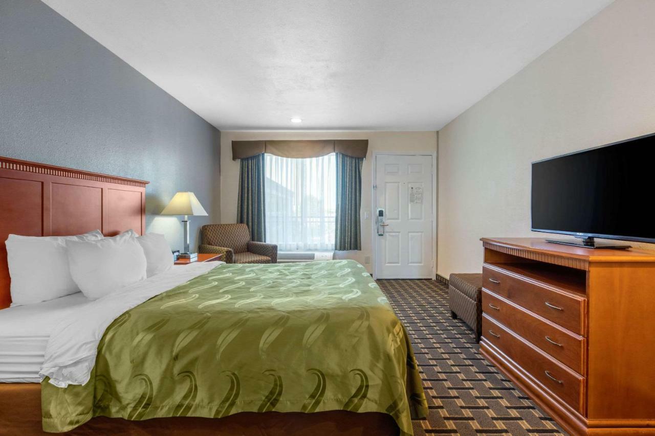 Quality Inn & Suites Huntington Beach Eksteriør billede